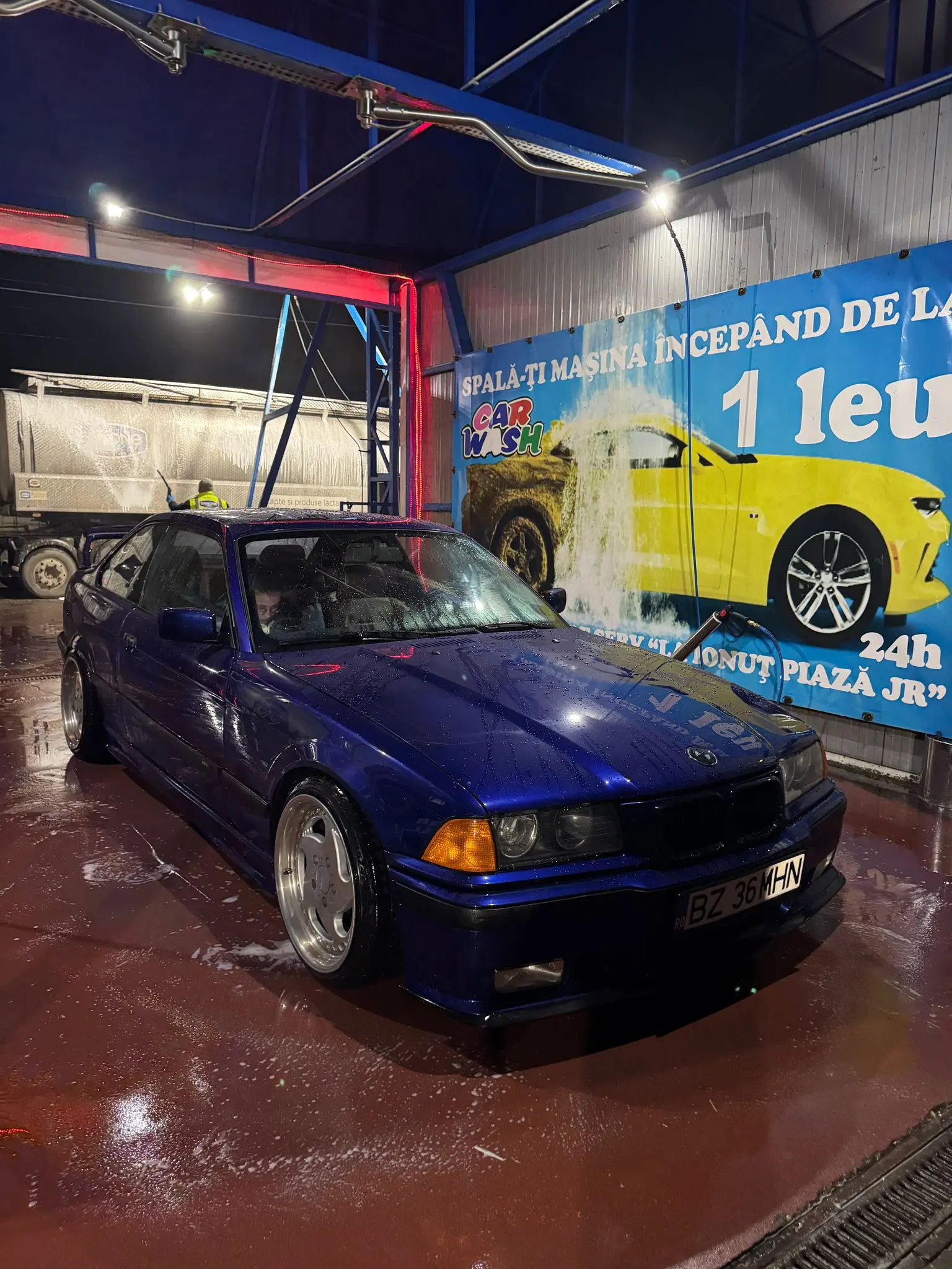 BMW e36 316i swap la 328i m52b28tu